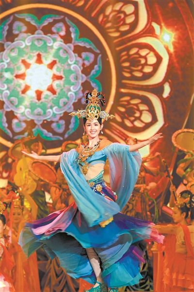 阵容花式搭配时间错峰上演 卫视春晚都有啥看点?