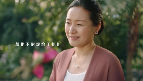 继《啥是佩奇》之后，这个新视频又把我看哭了