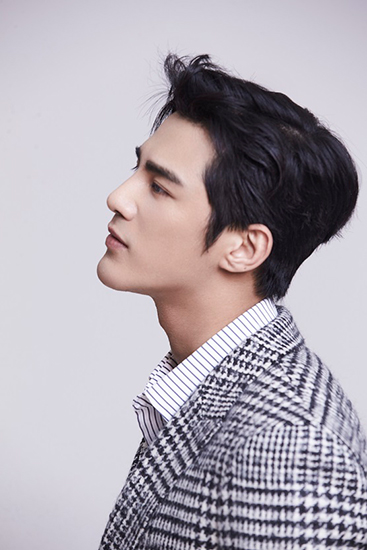 姜潮初春时尚大片曝光 潮范儿十足