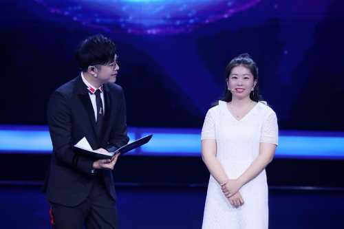 《你好！面试官》现场火药味浓 唇枪舌剑超卓升级