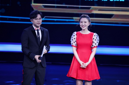 《你好！面试官》现场火药味浓 唇枪舌剑超卓升级