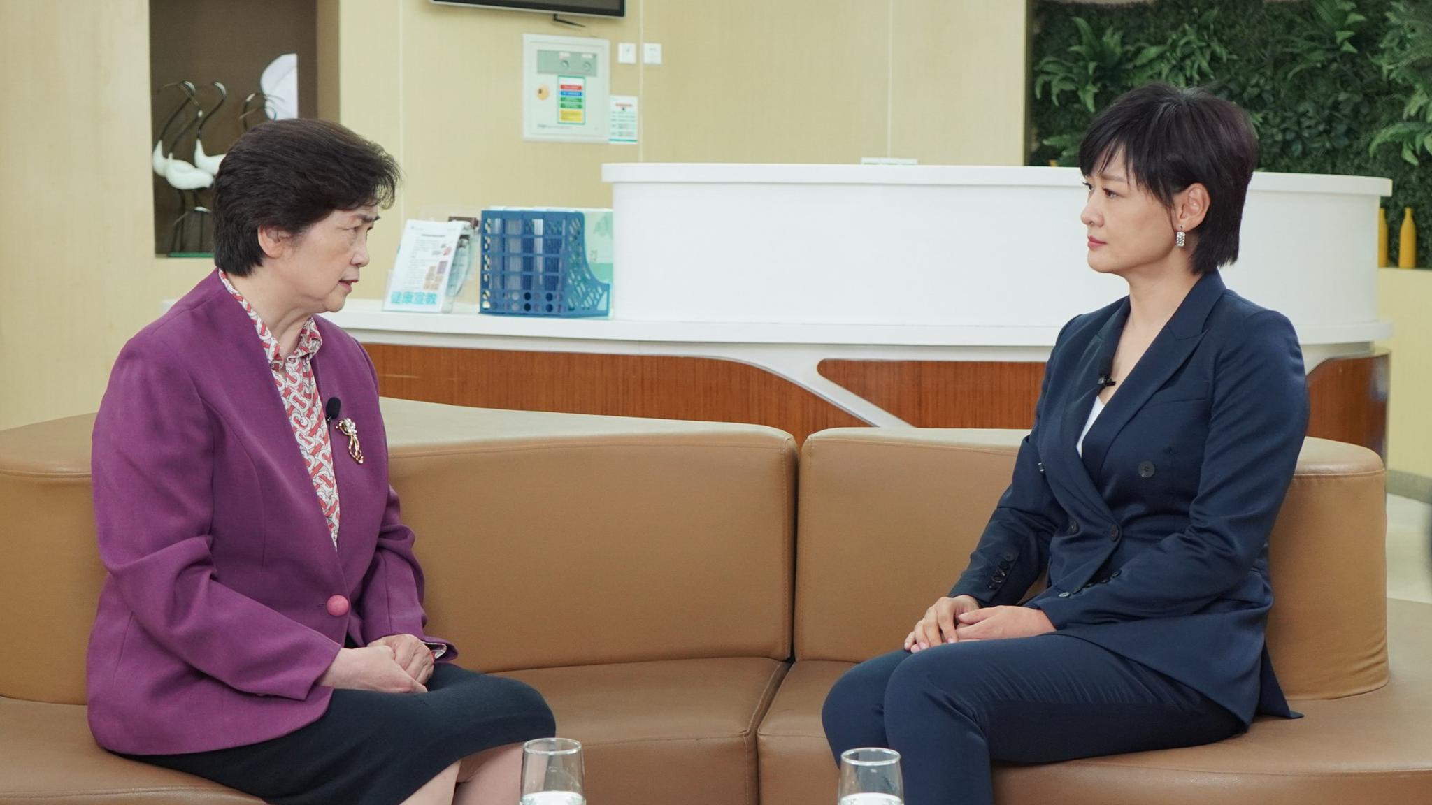 东南卫视抗疫特殊节目 李兰娟：人类要掌握自己的命运