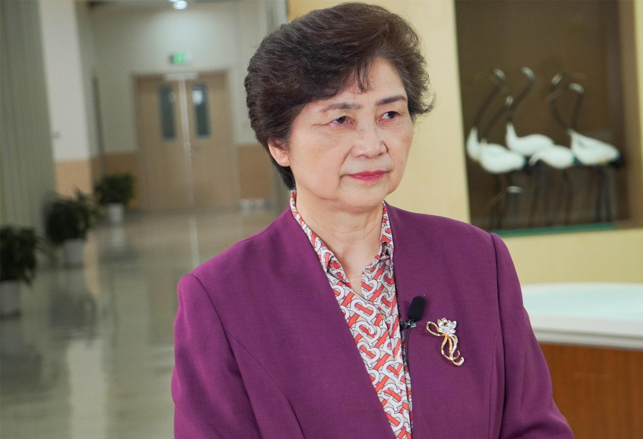 东南卫视抗疫特殊节目 李兰娟：人类要掌握自己的命运