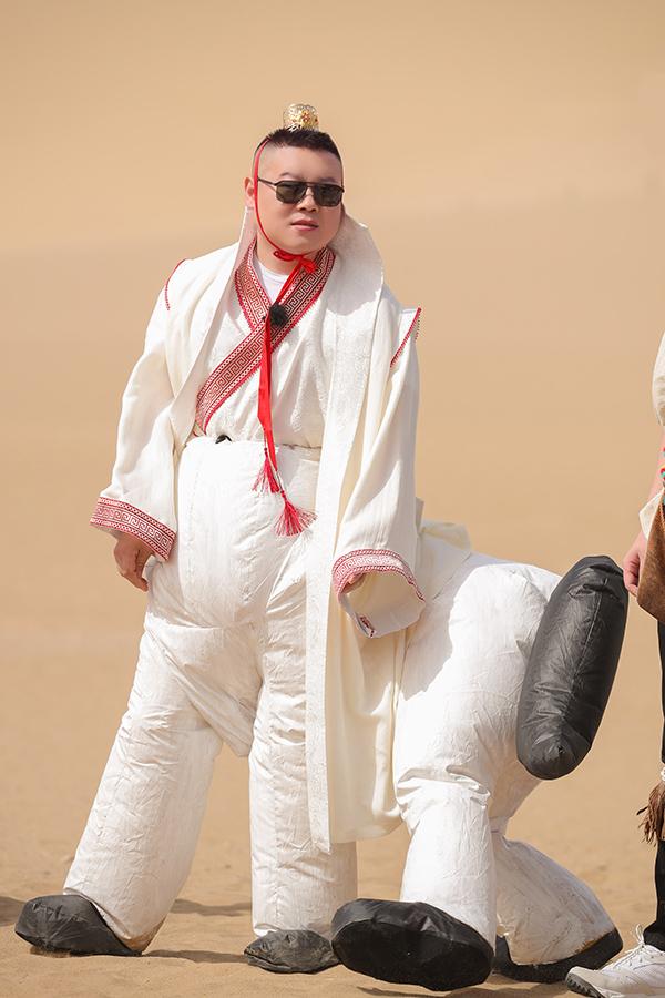 《极限挑战6》聚焦丝绸之路 成员体验敦煌文化