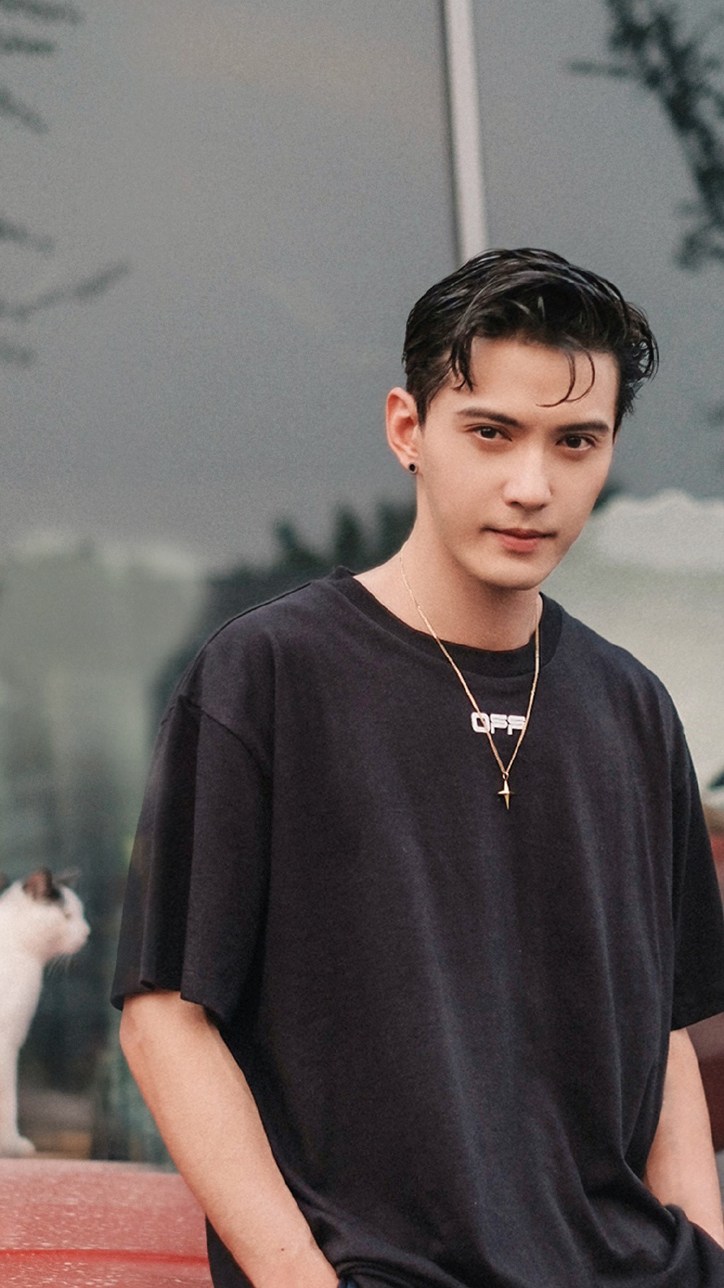 徐正溪新剧《痕迹》继承热播 法医廖岩上演“眼神杀”